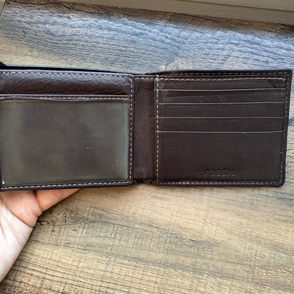 Fossil Men's Bifold Leather Wallet with Flap - Brown - Picture 3 of 6